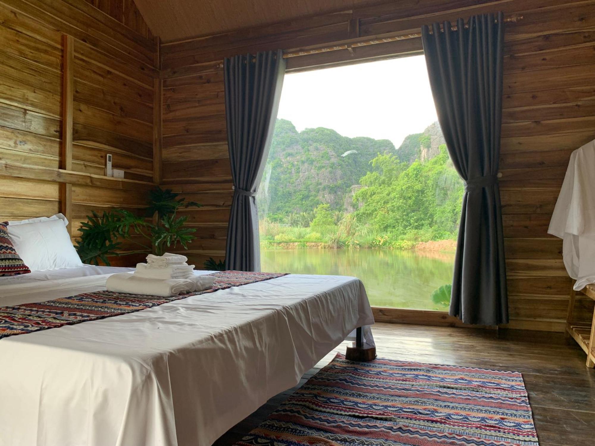 Peaceful Refuge Homestay ニンビン エクステリア 写真
