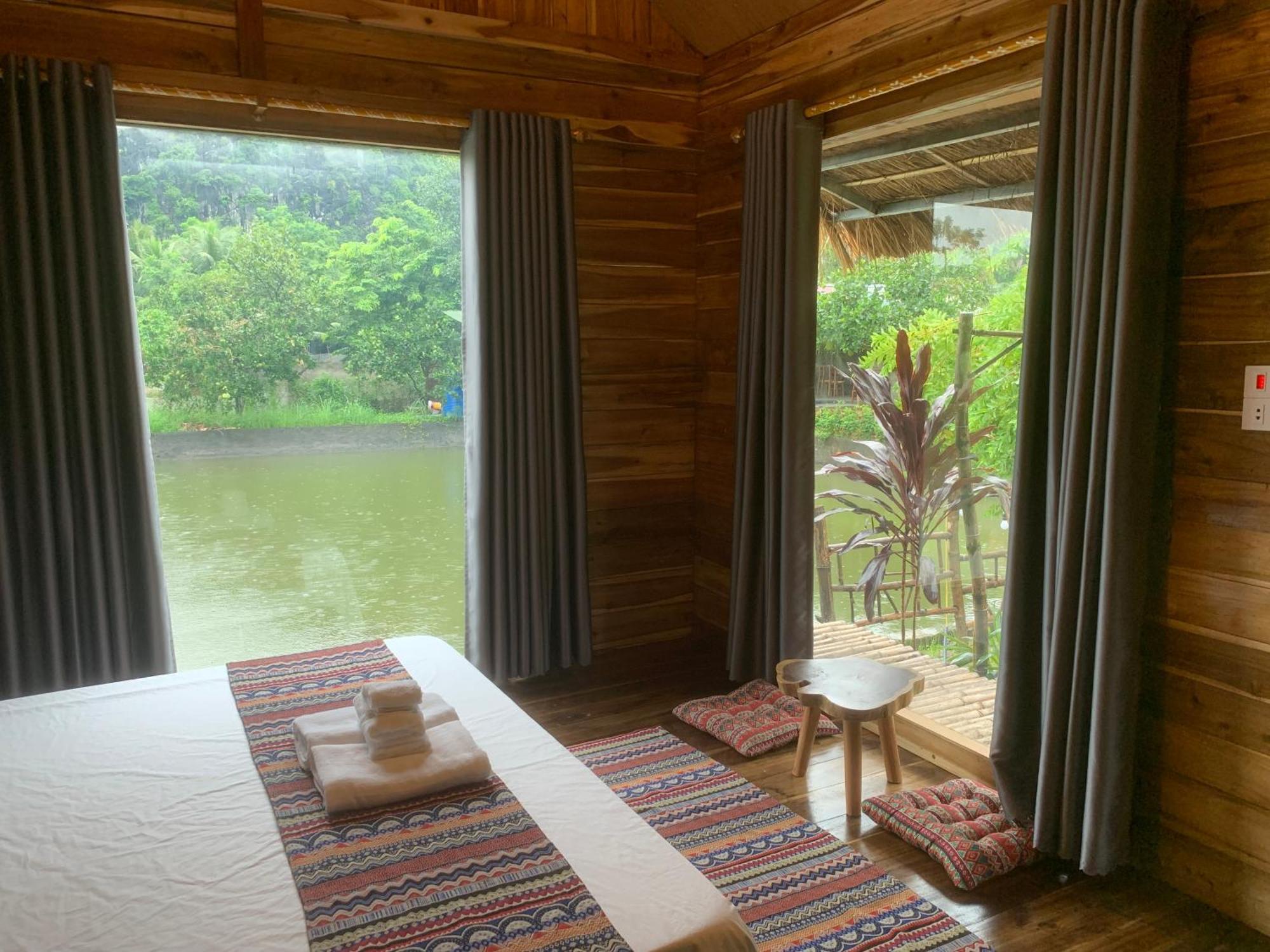 Peaceful Refuge Homestay ニンビン エクステリア 写真
